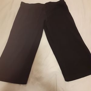 Tek Gear Black Capris. Size Large